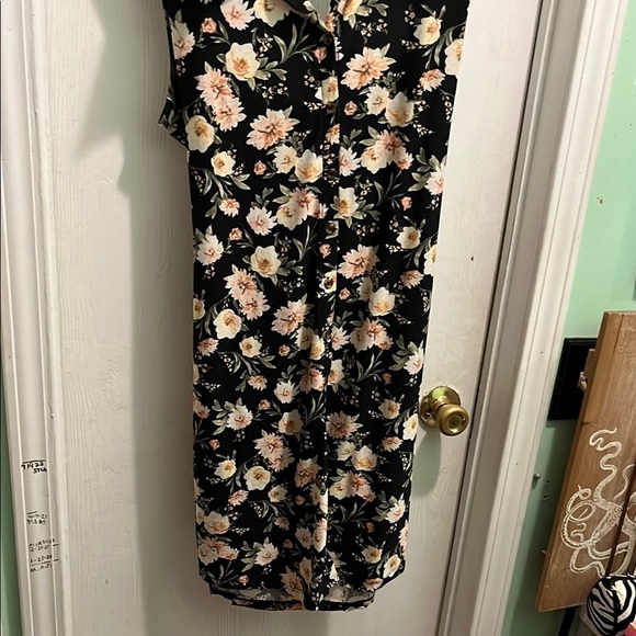 No Boundaries Black Floral Backless Dress size 19 - Picture 2 of 6